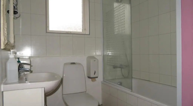 Кровать в общем номере Húsavík Green Hostel