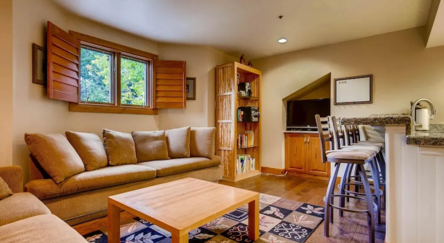 Lakeside 1687 by Park City Lodging
