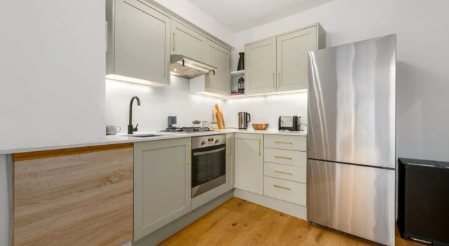 The Victorian House - Enticing 3bdr House With Garden