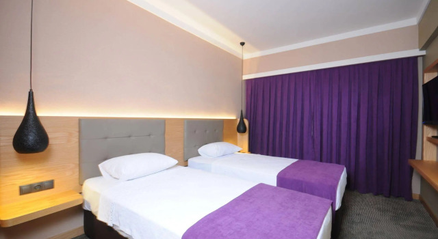 Candan City Beach Hotel