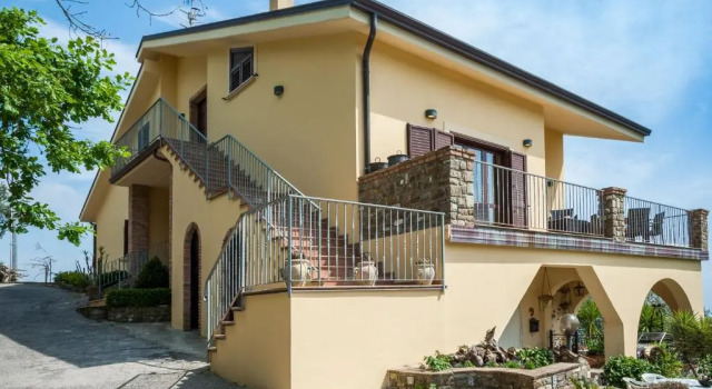 Villa Bernadette, Buchen Sie Villa Villen in Cilento Coast, Villa