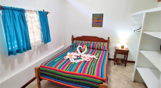 Коттедж Maya Mountain Lodge