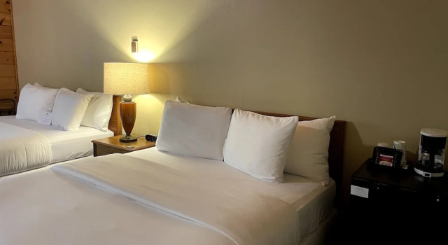 Номер Economy Hanging Horn Lakeside Resort