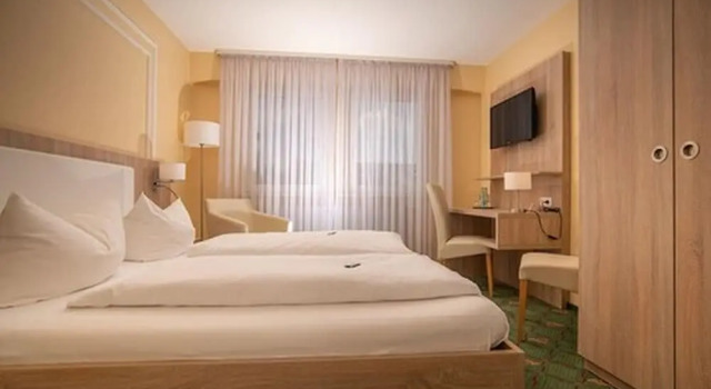 Hotel Garni Zur Alten Post, Забронировать Отель Лембрух Oldenburger Muensterland