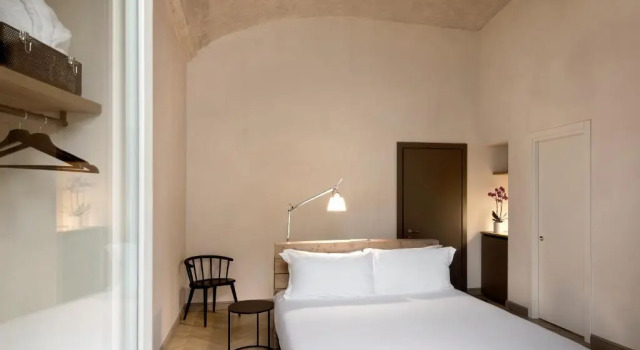 Deluxe huone Opera35 Suite&Studio