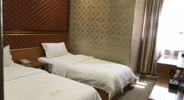 Двухместный номер Deluxe Guangzhou Meiling Hotel
