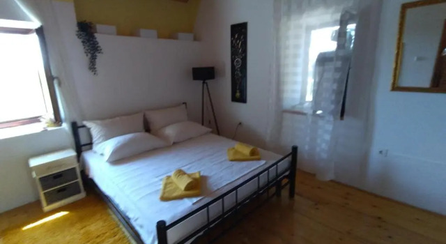 Apartments Elena & Damir, Prenota Appartamento Rukavac Vis