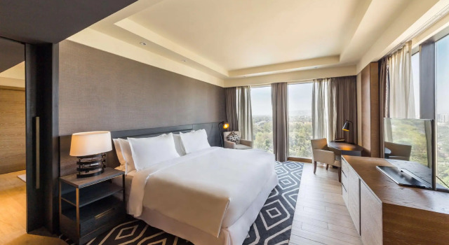 Suite junior Vue piscine Radisson Collection Hotel Bamako