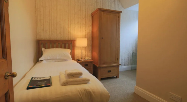 Номер Economy B+B York
