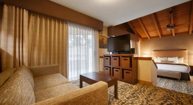 Номер Standard Best Western The Inn & Suites Pacific Grove