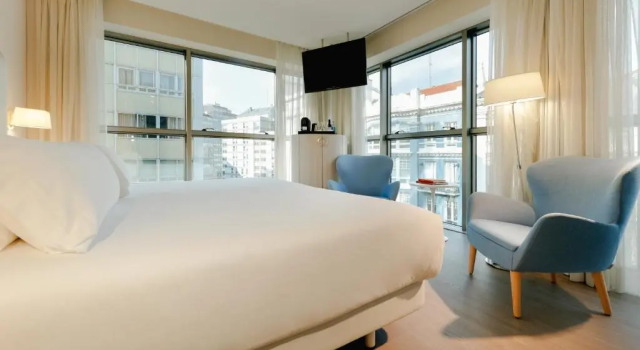 Номер Deluxe Hesperia A Coruña Centro