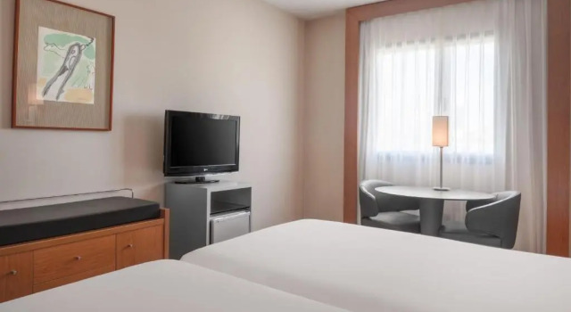 Standard Twin room AC Hotel Murcia by Marriott