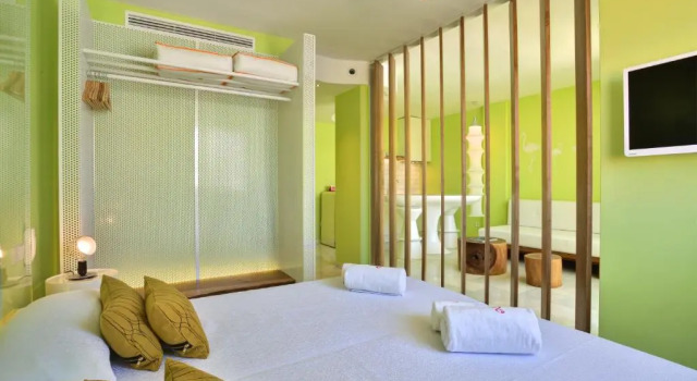 Полулюкс Tropicana Ibiza Suites