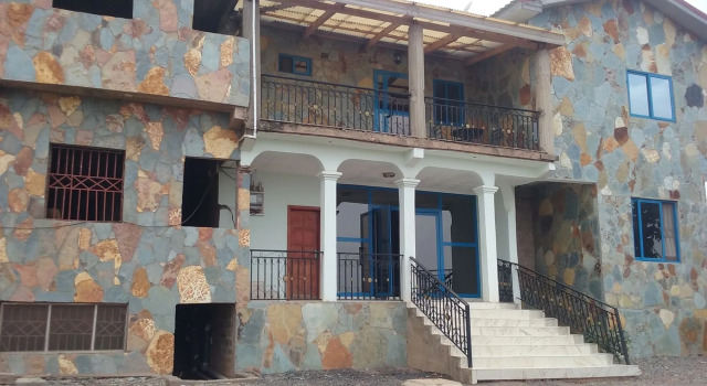 Grace Inn Hotel, Prenota Hotel Pokuase Greater Accra