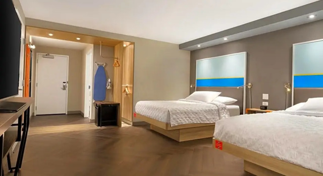 Номер для гостей с ограниченными возможностями Tru By Hilton Las Vegas Airport NV