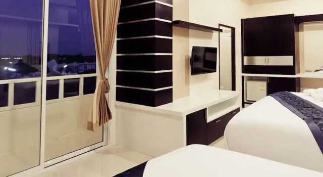 Семейный номер Standard с балконом Excella Hotel