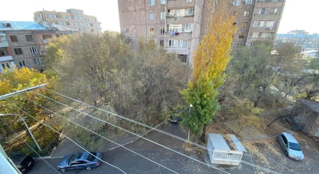 Апартаменты Large cozy apartment on beginning of Komitas Ave