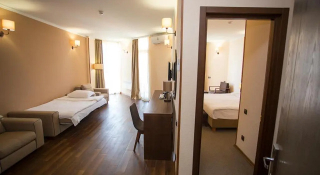 Люкс Отель Corner Inn