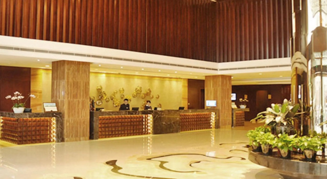Kunming Golden Eagle Summit Hotel, Buchen Sie Hotel Wuhua Kunming, in der Nähe von Kongresszentrum Kunming Hall