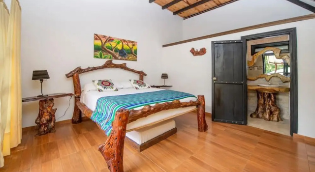 Трёхместный номер Standard с балконом Hostal Antawara Tayrona