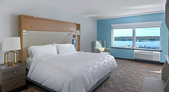 Двухместный номер Standard с видом на залив Holiday Inn Portland-By the Bay by IHG