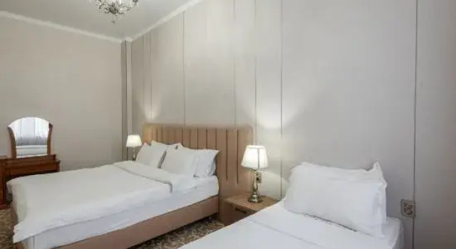 Familie Suite mit Balkon Boutique Hotel Tomiris
