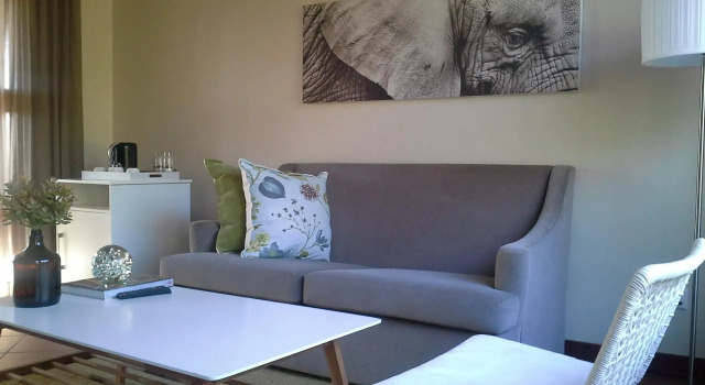 Acacia Farm Lodge