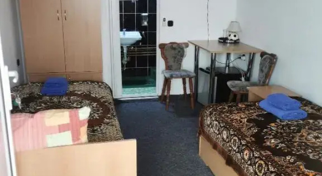 Hostel Maria, Book Hostel Hotels in Beius with a Pool, Swimming Pool