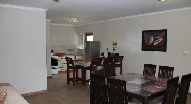 Коттедж с 2 комнатами Anandi Guesthouse Swakopmund