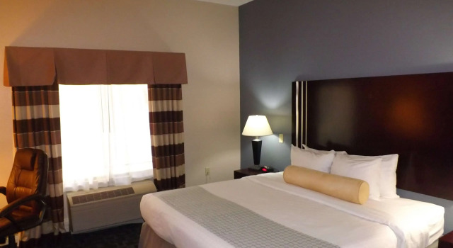 Двухместный номер Standard Best Western Plus Kalamazoo Suites