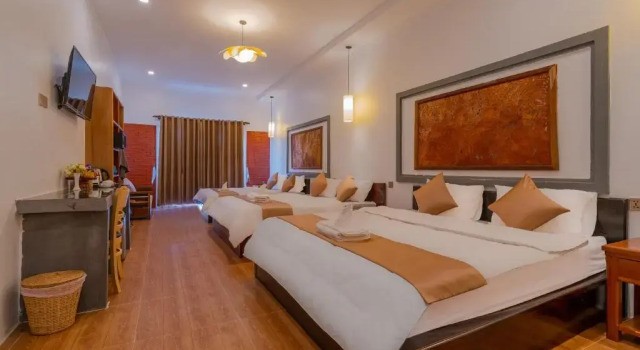 Семейный номер Standard с балконом Angkor Rithy Residence