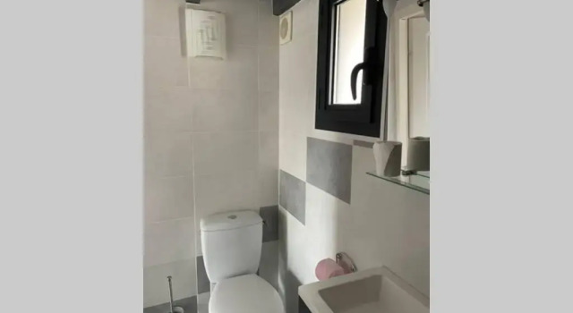Joli studio avec jacuzzi et terrasse privée