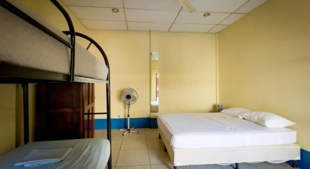 Номер Standard Poco a Poco Hostel