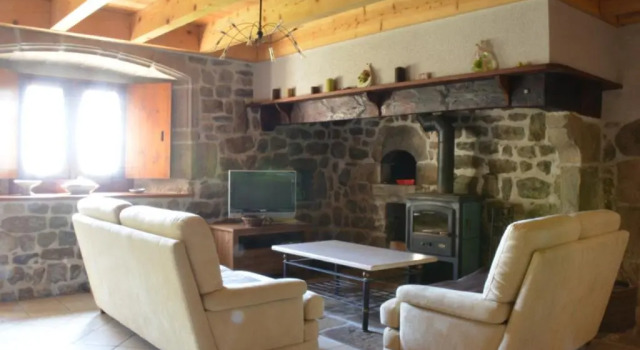 Gîte Montarcher, 4 pièces, 6 personnes - FR-1-496-11, Varaa Hotelli L'Etrat 