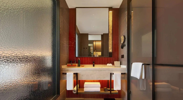 Номер Standard Doubletree By Hilton Kaifeng