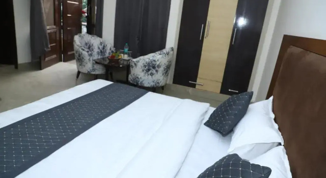 Люкс Lyf Corporate Suites - Noida Sector 19