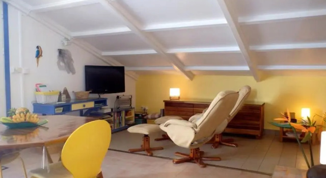 Charmant Et Spacieux Studio a 50m de la Plage, Забронировать Отель Ле-Диаман Фор-де-Франс