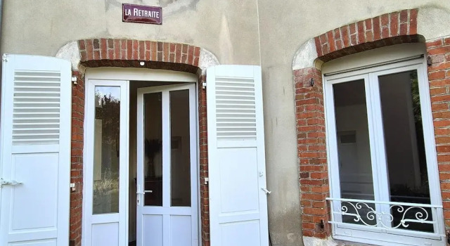 Charming House Close to the Centre in Granville