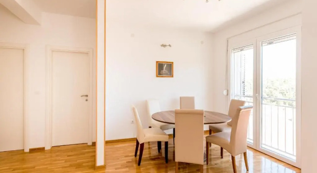 Apartments Lille, Забронировать Апартаменты/квартира Игало Херцег-Нови - Ривьера