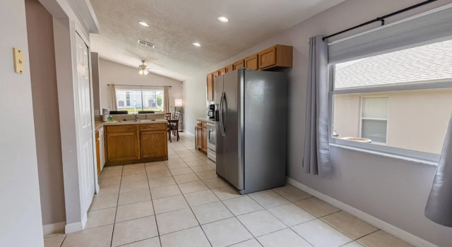 Коттедж 173 Hillside Dr in Davenport