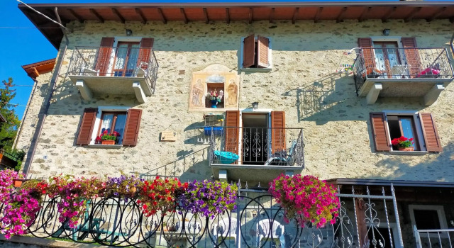 casa vacanza da ghislin, Забронировать Отель Отели Тельо с парковкой, Парковка