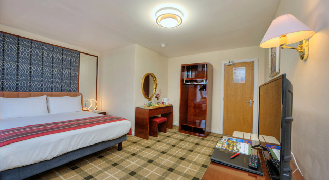 Полулюкс с видом на озеро Muthu Fort William Hotel