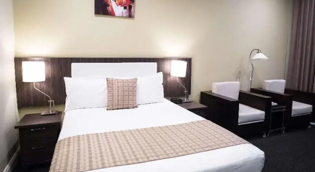 Двухместный номер Standard с балконом Best Western Melbourne Airport