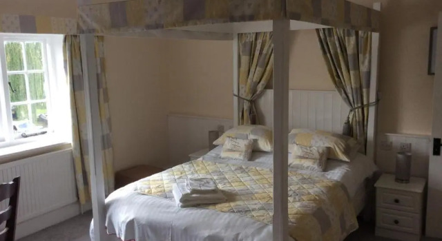 The Highwayman Hotel