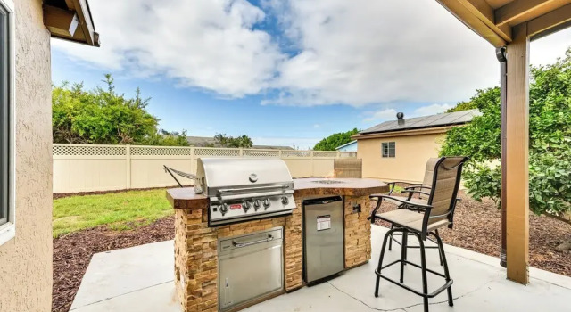 Коттедж Sunny San Diego Home w/ Private Yard & Grill!