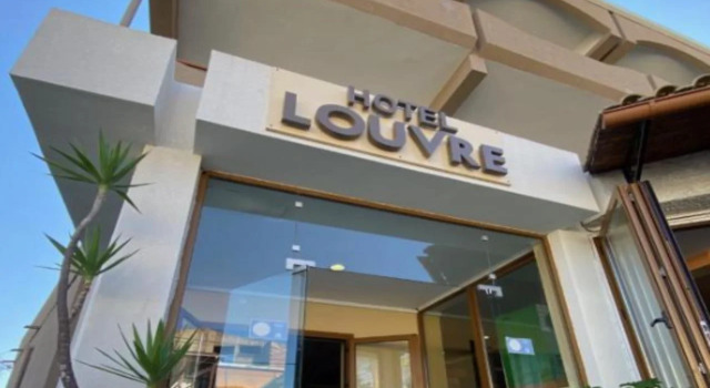 Louvre Hotel