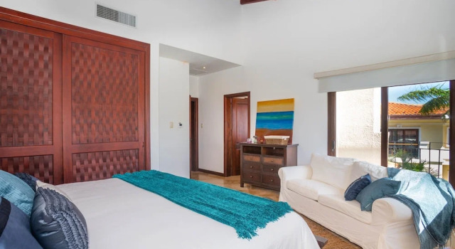 Pristine Bay 1106 4 Bedroom Home by RedAwning