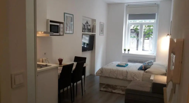 Студия Haustor Apartments