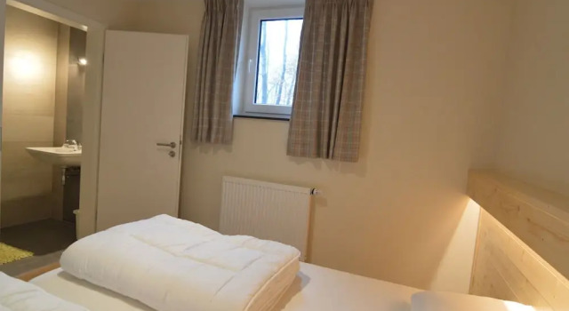 Luxurious Holiday Home in Elsenborn With Sauna, Rezerwuj Hotel Buetgenbach 