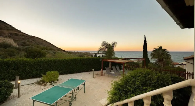 Villa Pomos Harbour View Villa